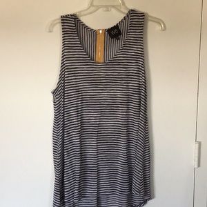 W5 - Striped tank Sz M